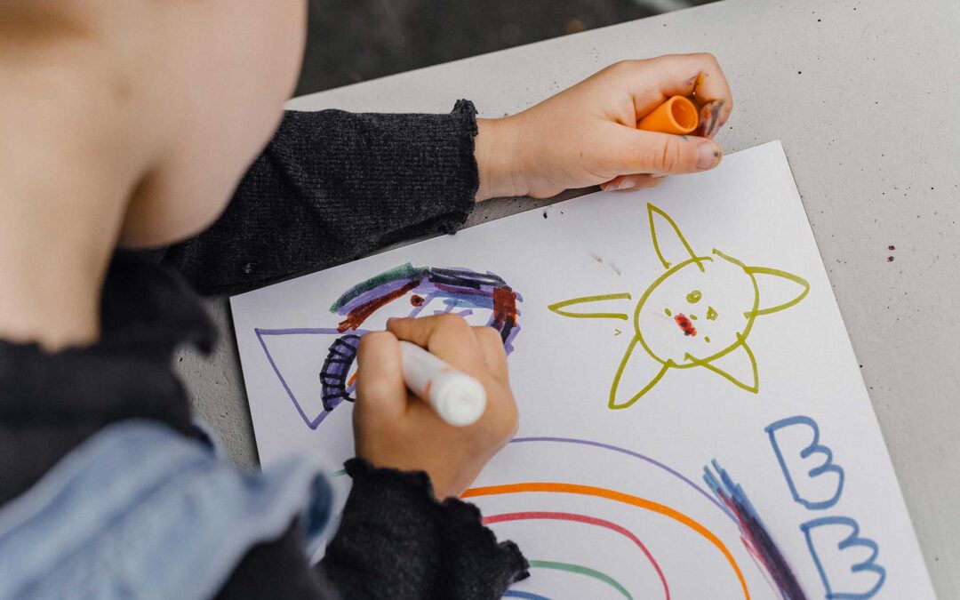 8 Powerful Reasons Kids Benefit From Art Therapy
